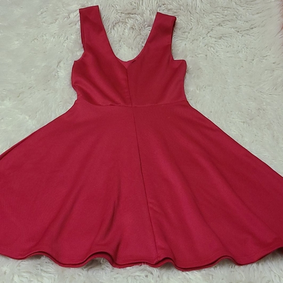 Clothes - Picture 2 of 2